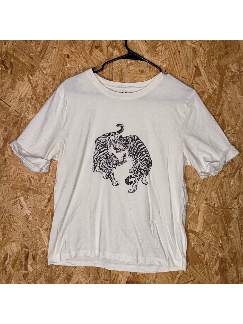 Able Womens White Graphic Short Sleeve Tee Used